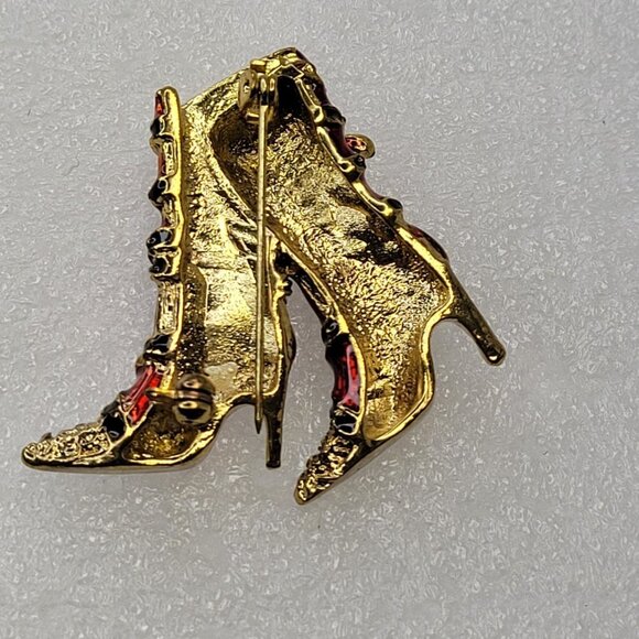 Red Boots Brooch Pin - Picture 2 of 11